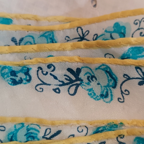 Vintage Blues greens floral rayon scarf. - Picture 5 of 7